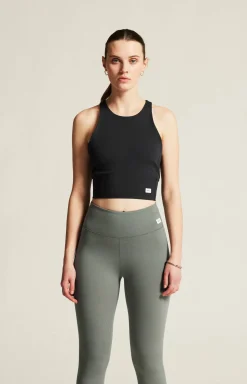 Collective Cropped Singlet W