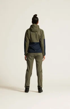 Core Backcountry Hood Jacket W