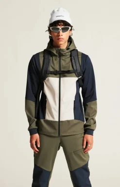 Core Backcountry Hood Jacket M