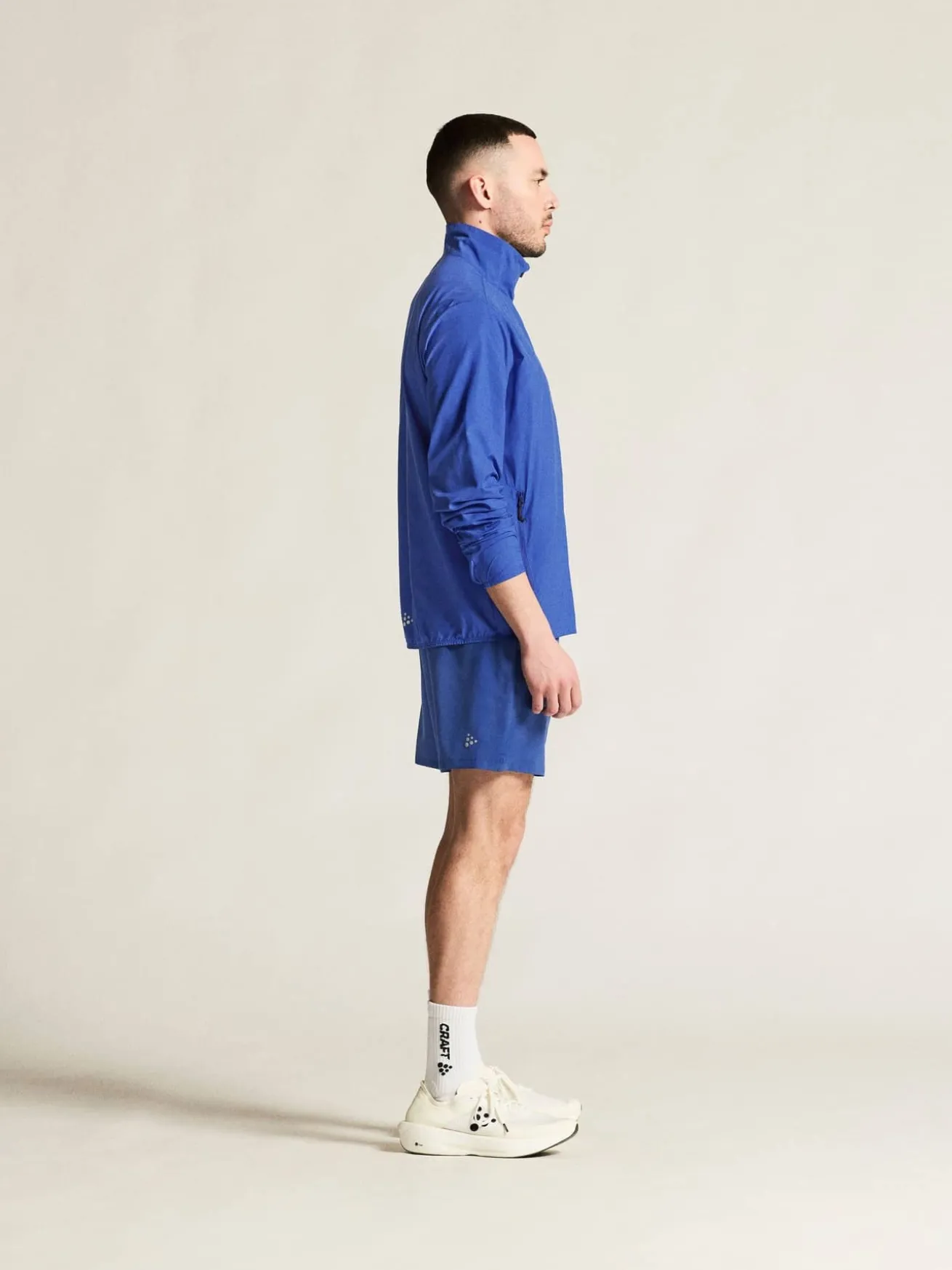 CORE Essence Shorts 2 M